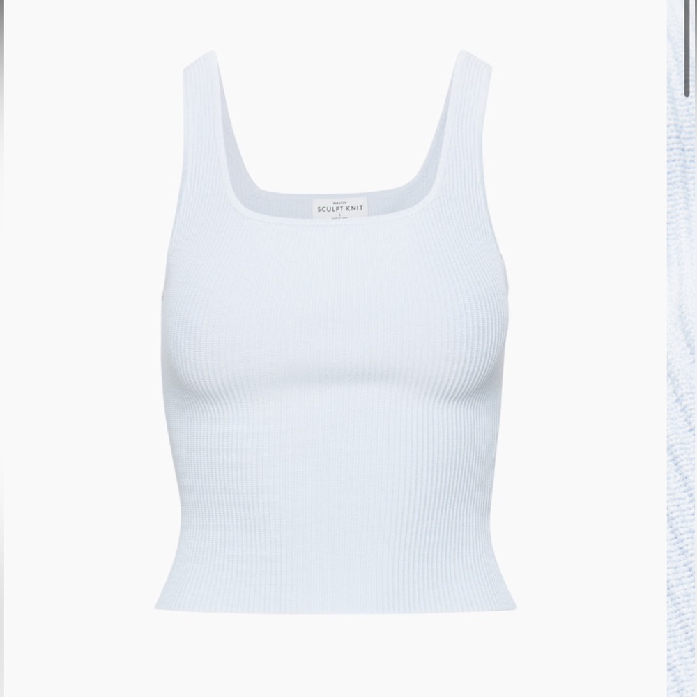 Aritzia square neck sculpt tank top in size M